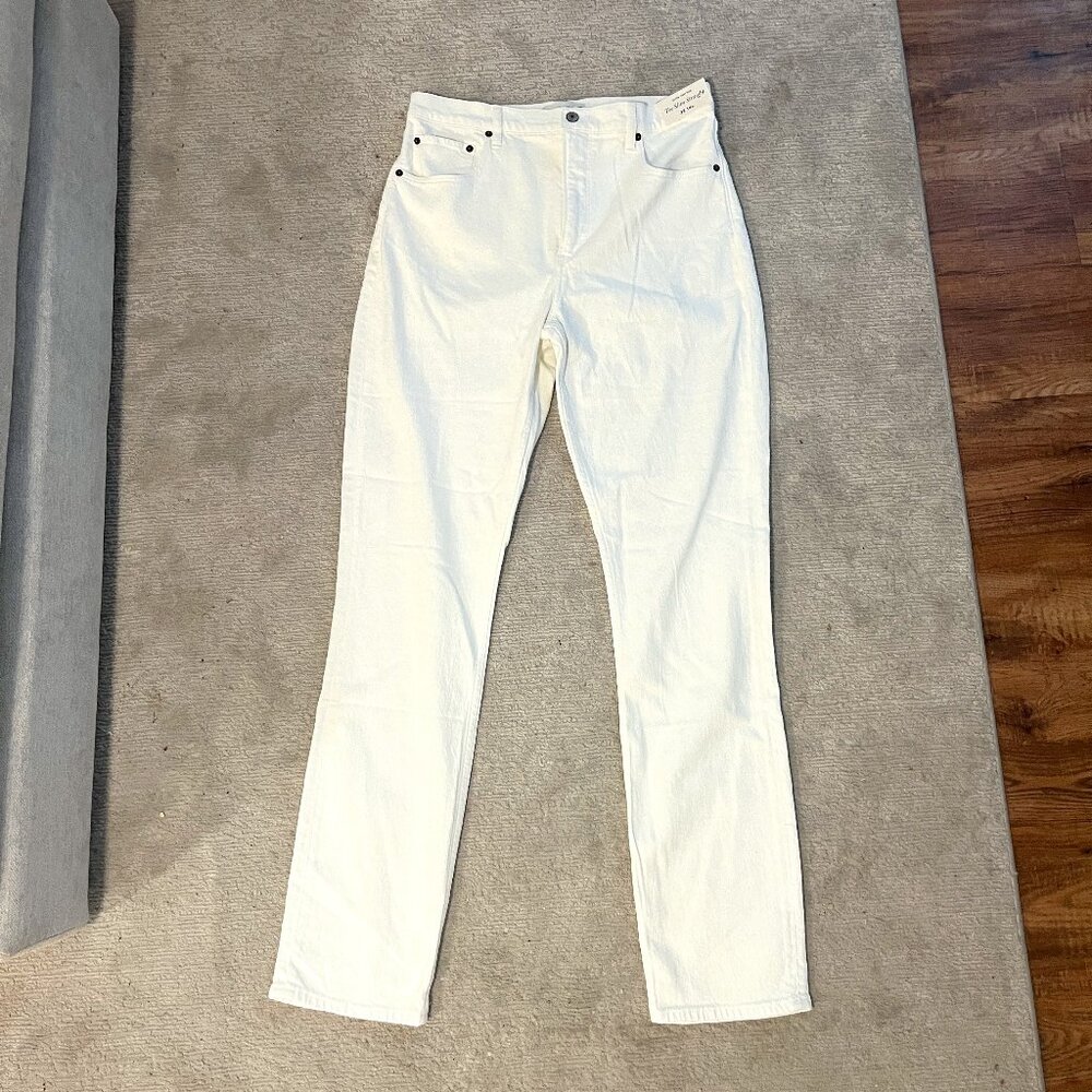 NWT Abercrombie Ultra High Rise The Slim Straight Extra Long Jeans